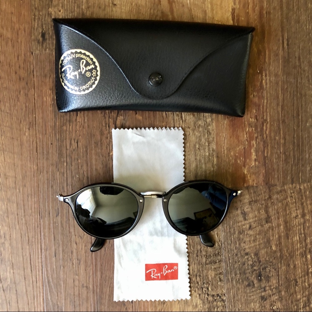 ☀️ Authentic Black Ray-Bans ☀️